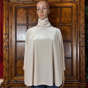 WynneLayers Oyster Stretch Velvet Side Slit Turtleneck Top